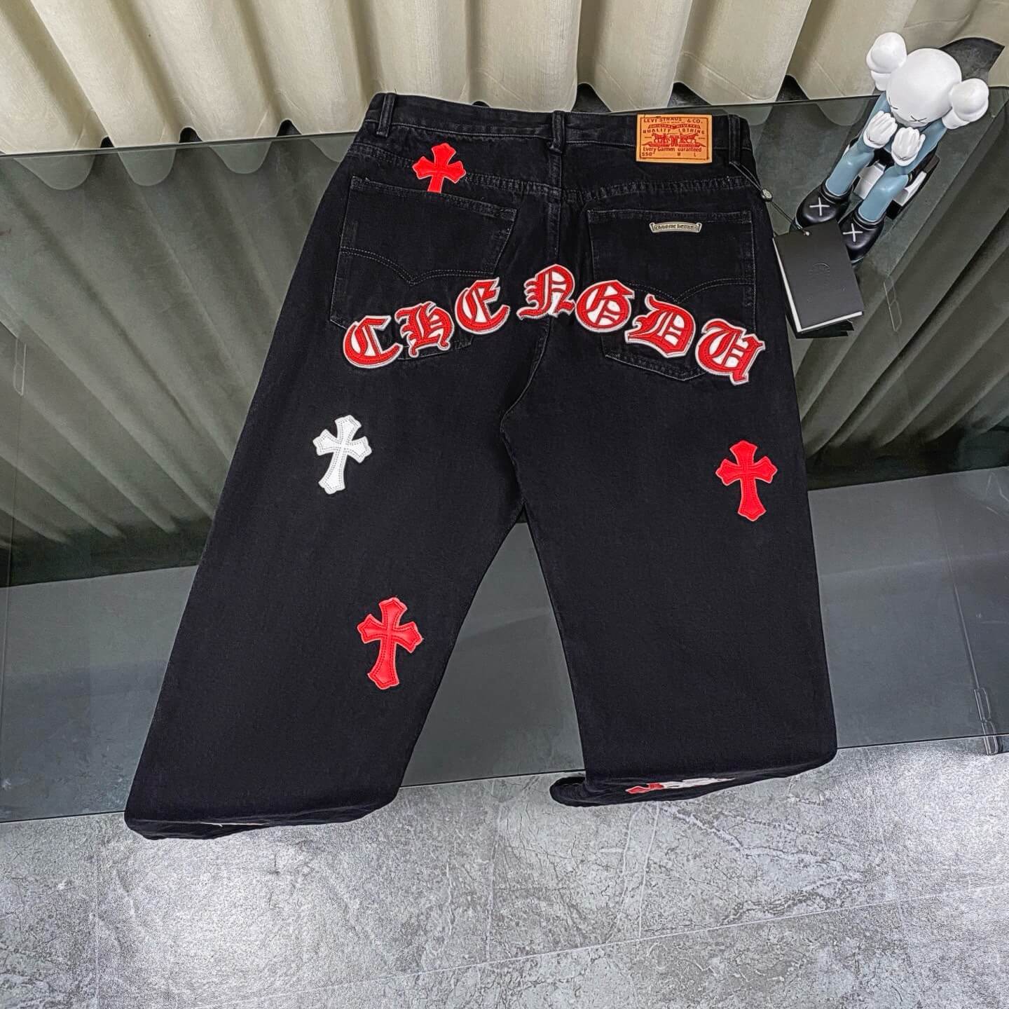 Cross Metal Patch Jeans