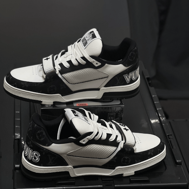 Leather classic print sneakers