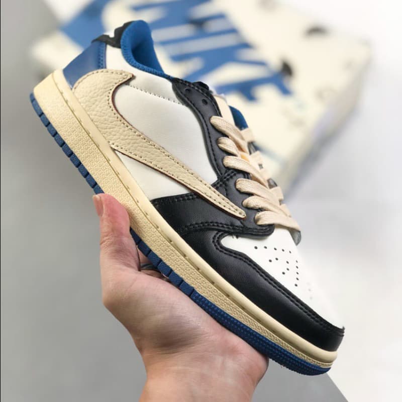 Black and blue color-block low-top sneakers