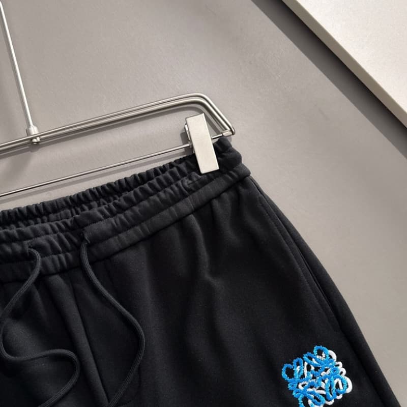 3D Shadow Knit Embroidered Shorts