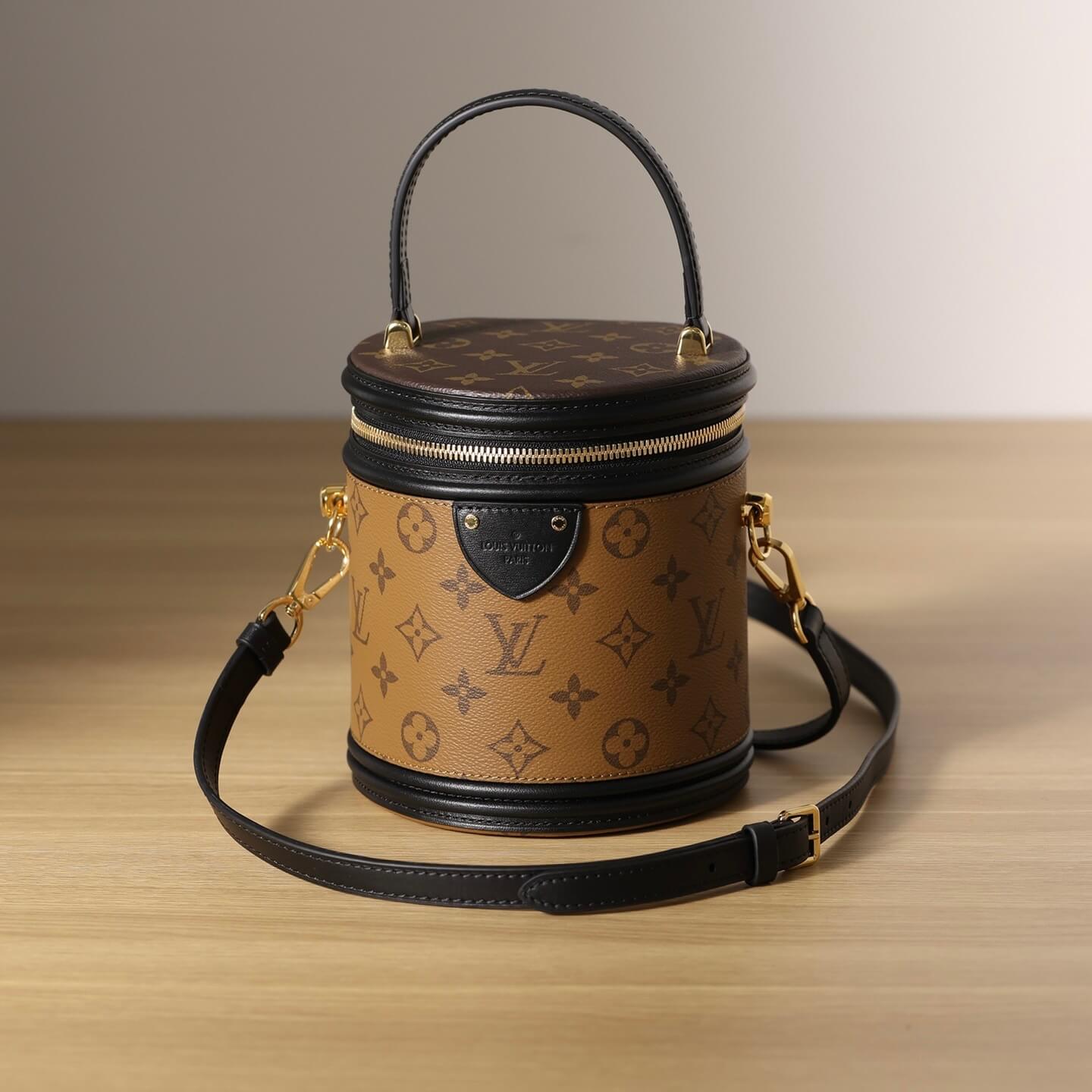 Fashionable British Style Leather Bucket Bag