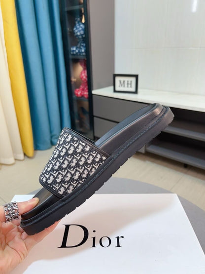 Jacquard Leather Slippers