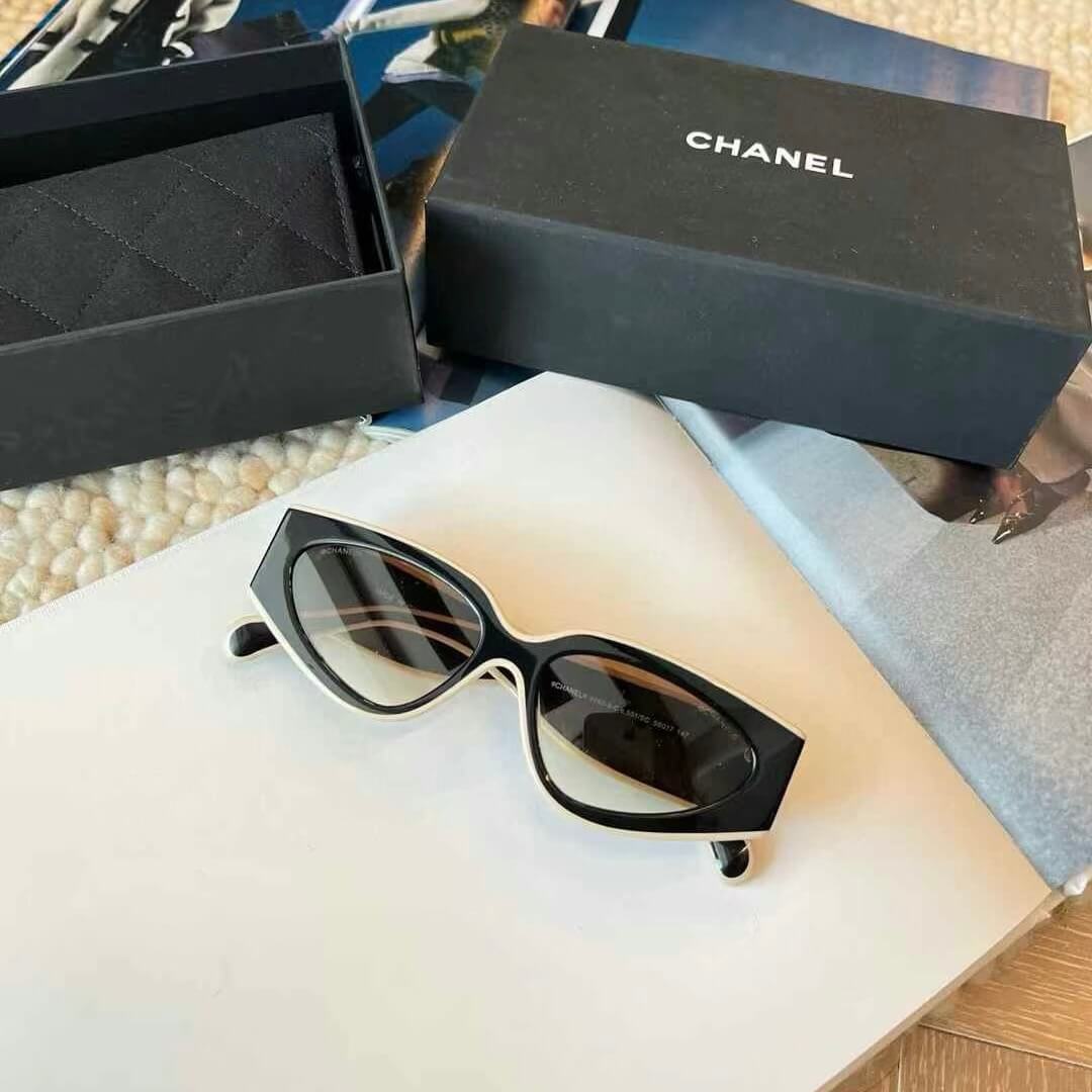 Popular Wide-Frame Cat-Eye Sunglasses