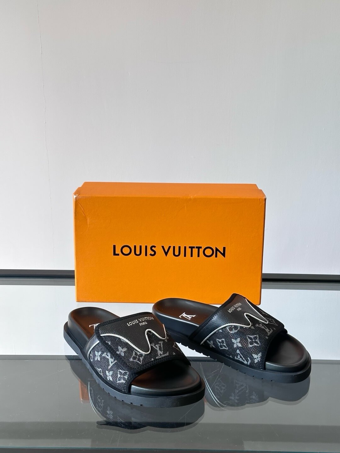 Cowhide Velcro Slippers