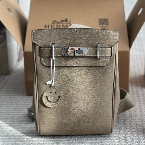 Fashion Vertical Metal Buckle Bag