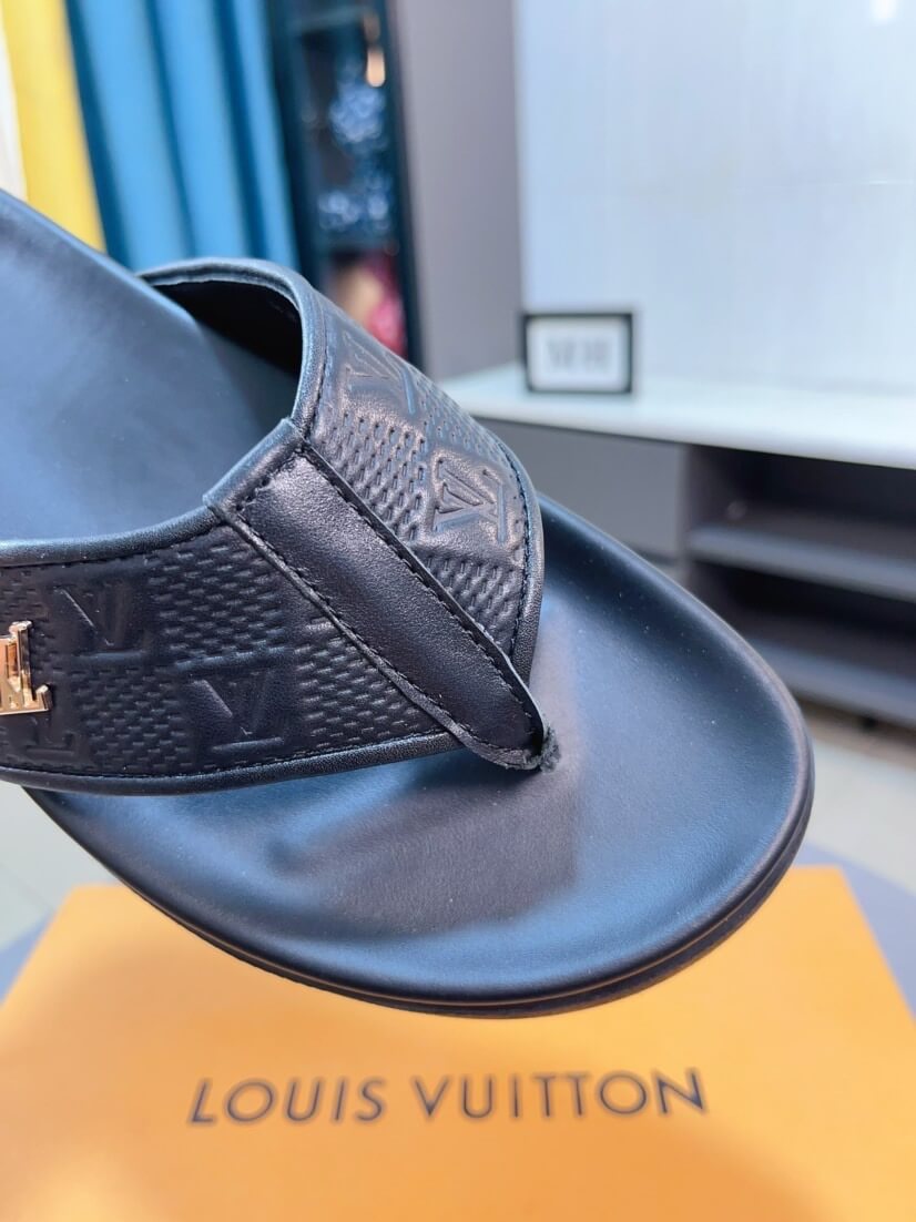 Metallic Pattern Slippers