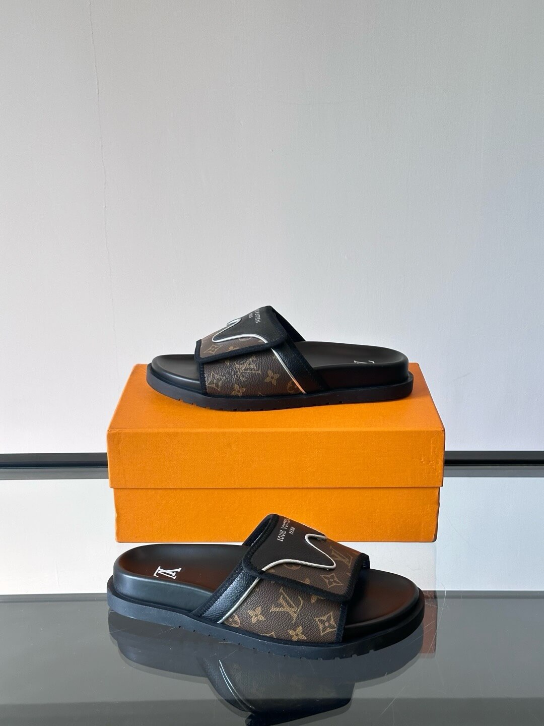 Cowhide Velcro Slippers