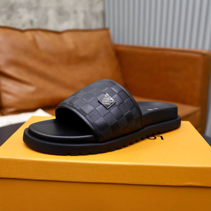 Multicolor Block Design Slippers