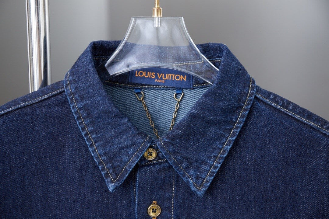 Signature Lettering Embroidered Shirt