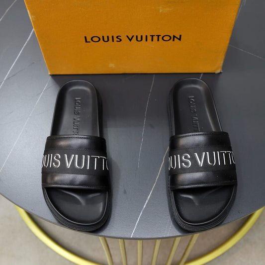 Letter Print  Slippers