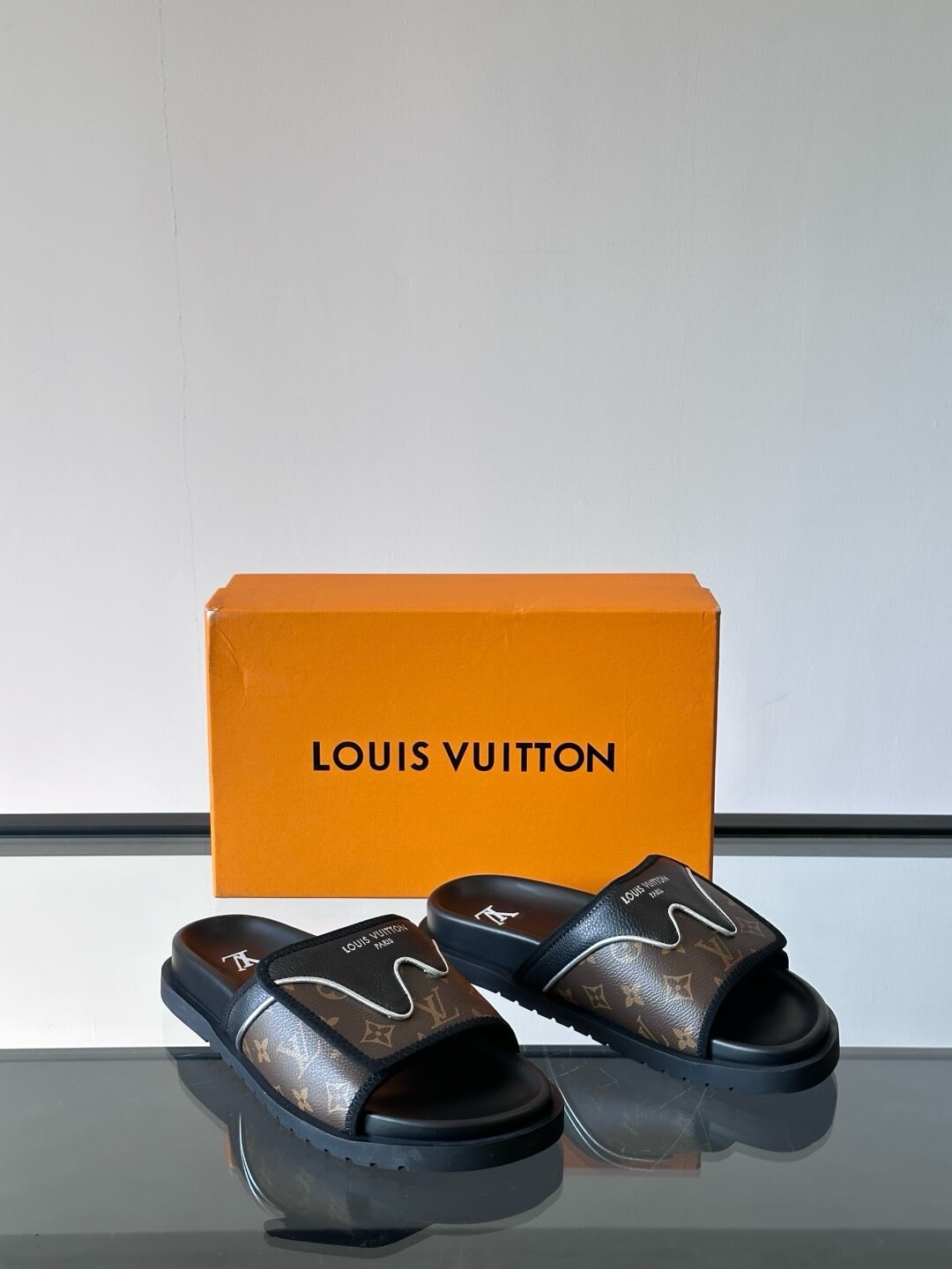 Cowhide Velcro Slippers