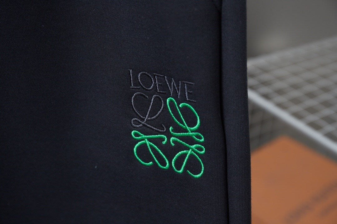 Classic Embroidered Pattern Shorts