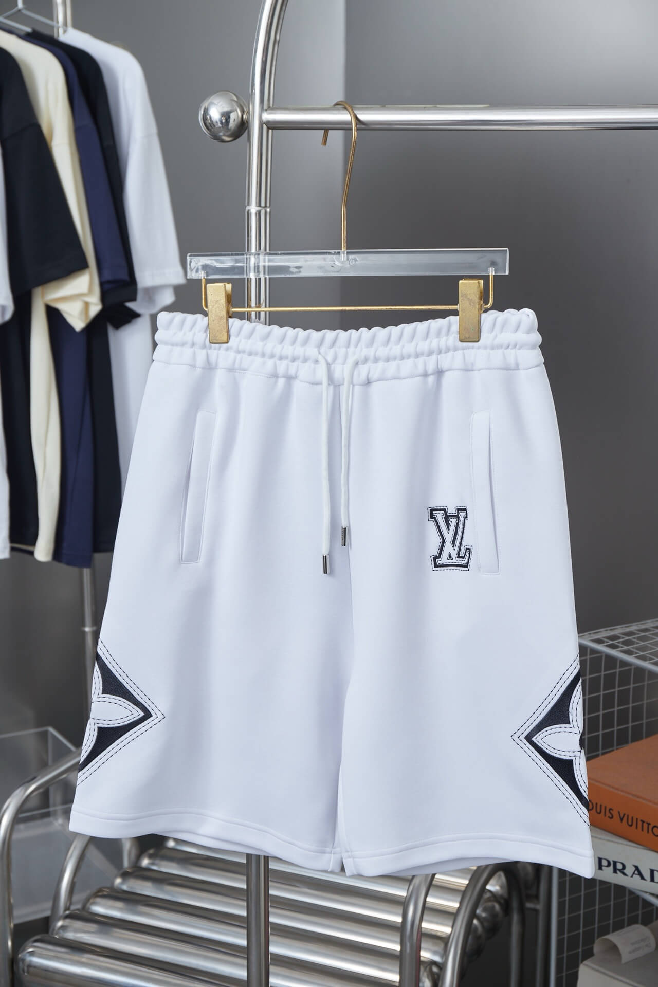 Classic Embroidered Petal Shorts
