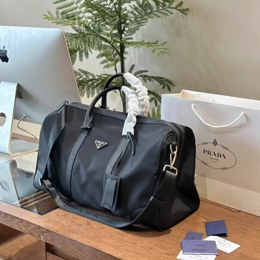 Metal Triangle Bag