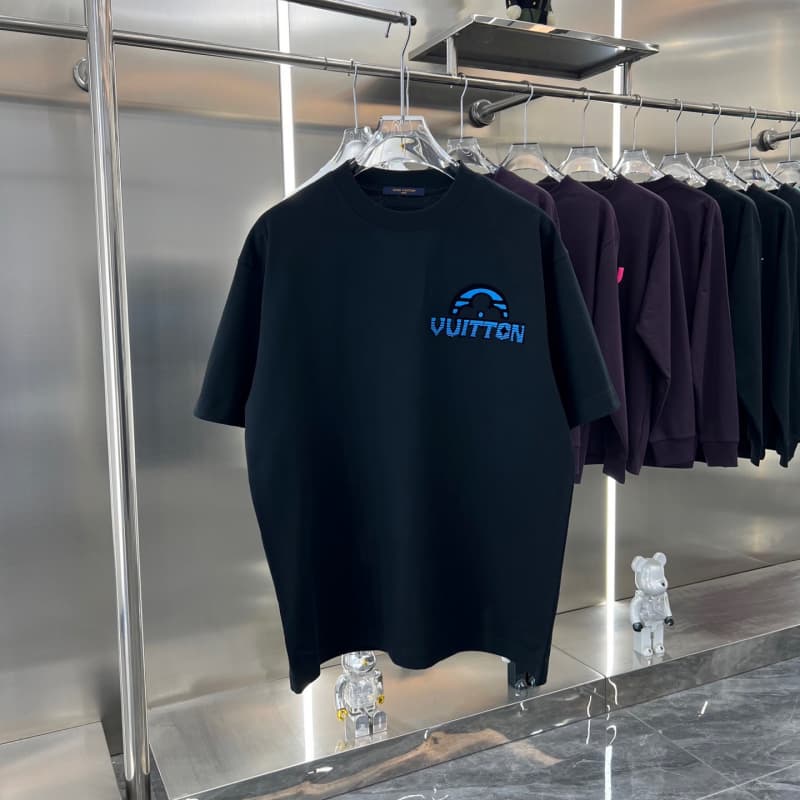 2025 New Flocked 3D T-Shirt