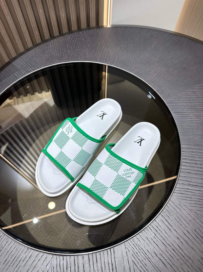 Green Checkered Design Slippers
