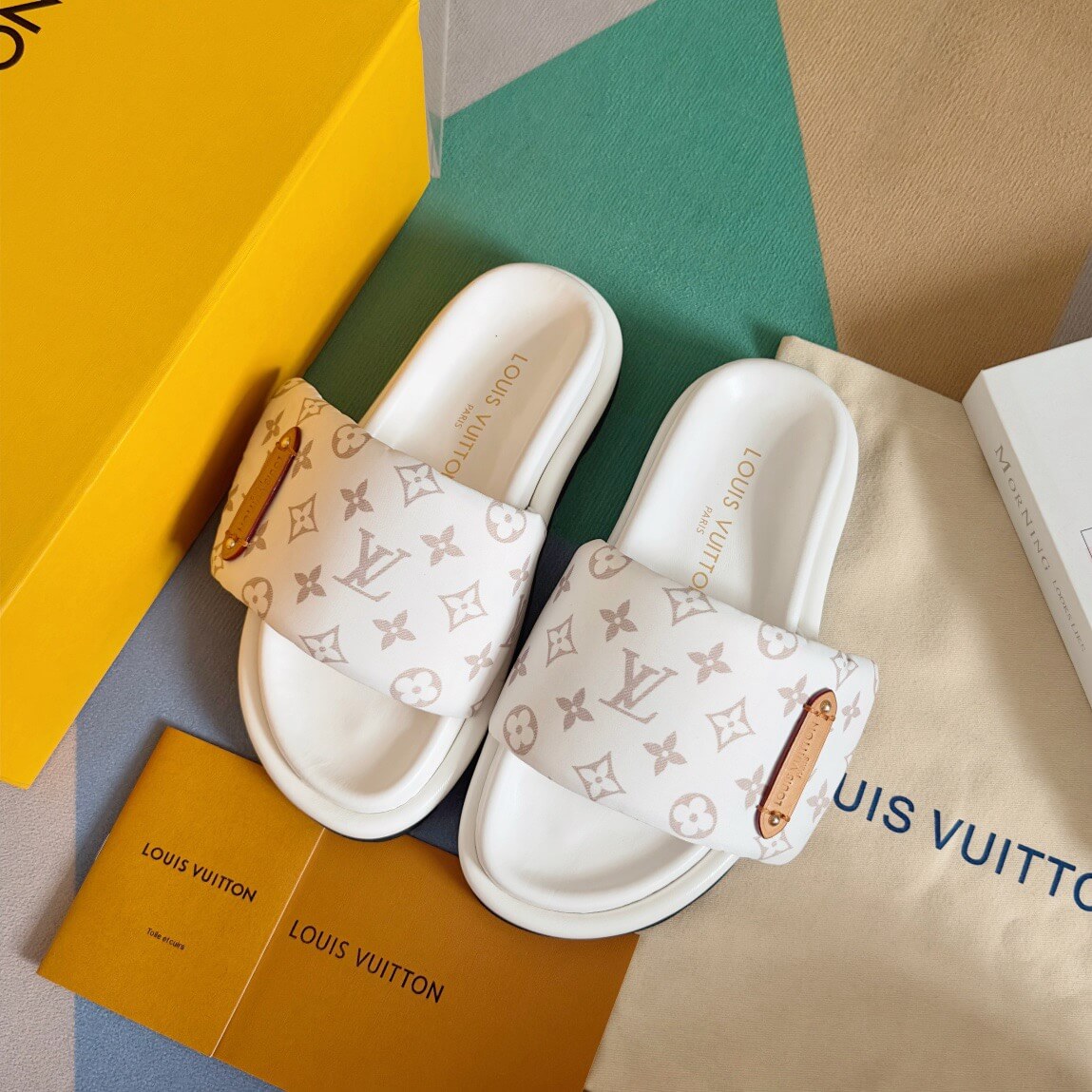 Women's White All-Over Print Slippers