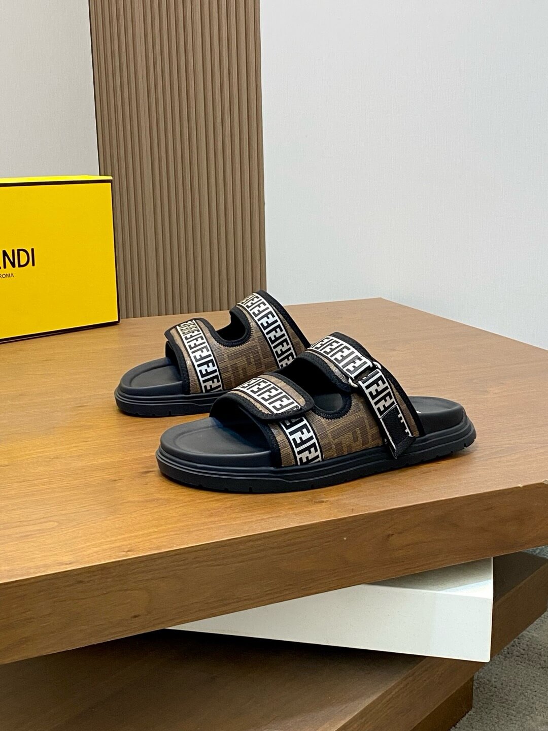 Full-Print F Slippers