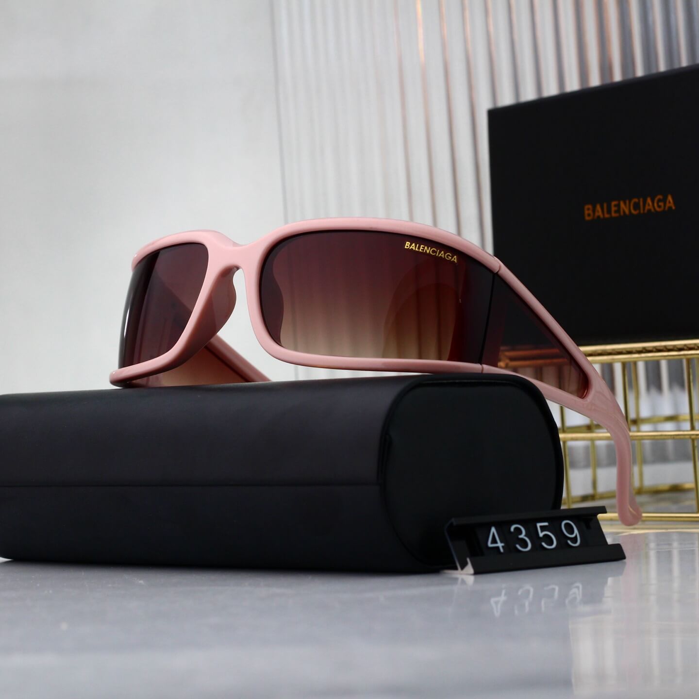 Futuristic Full Frame Curved Sunglasses