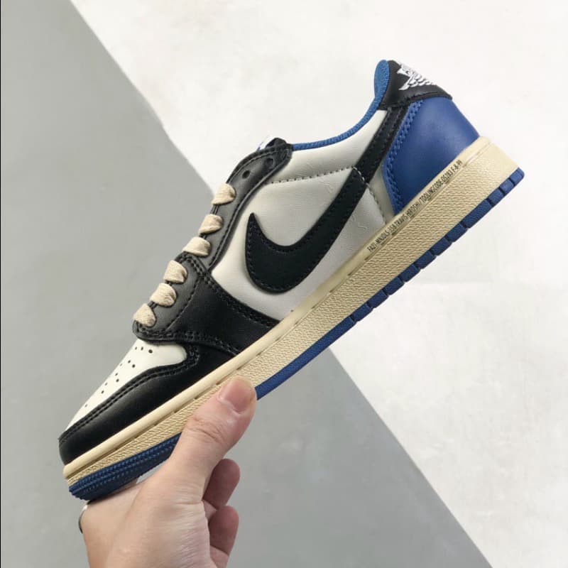 Black and blue color-block low-top sneakers