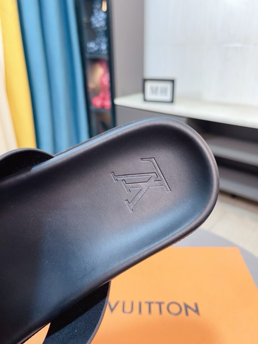 Black 3D Letters Slippers