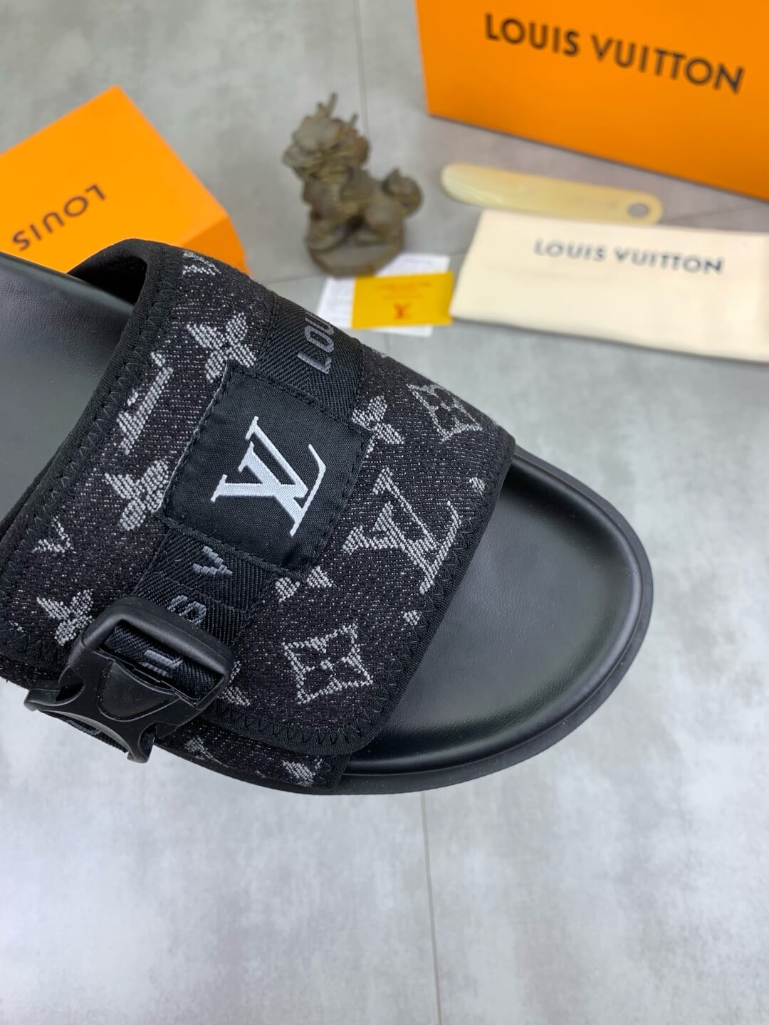 Button-Print Slippers