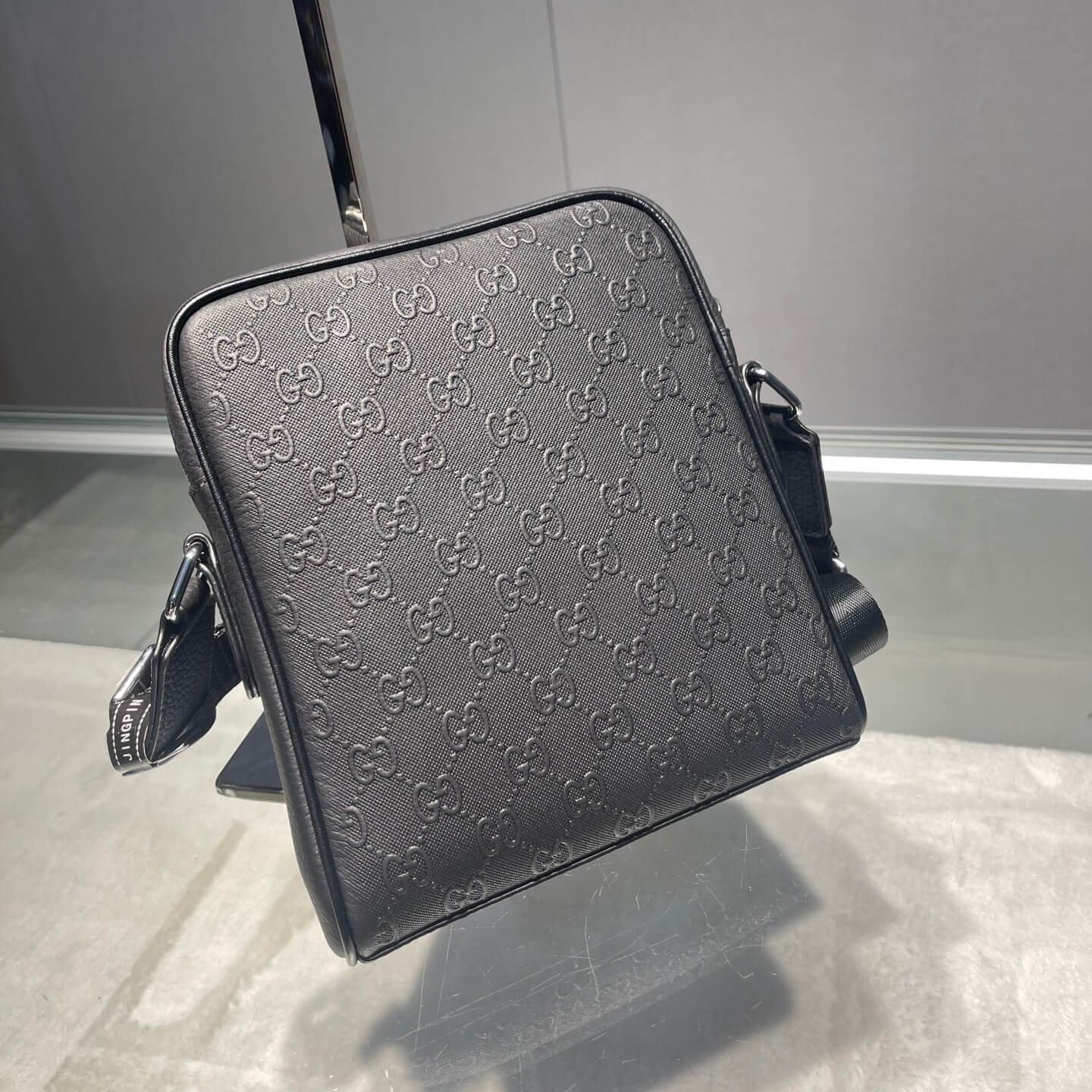 Business Casual 3D All-over Printed Shoulder Bag