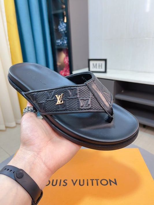 Metallic Pattern Slippers