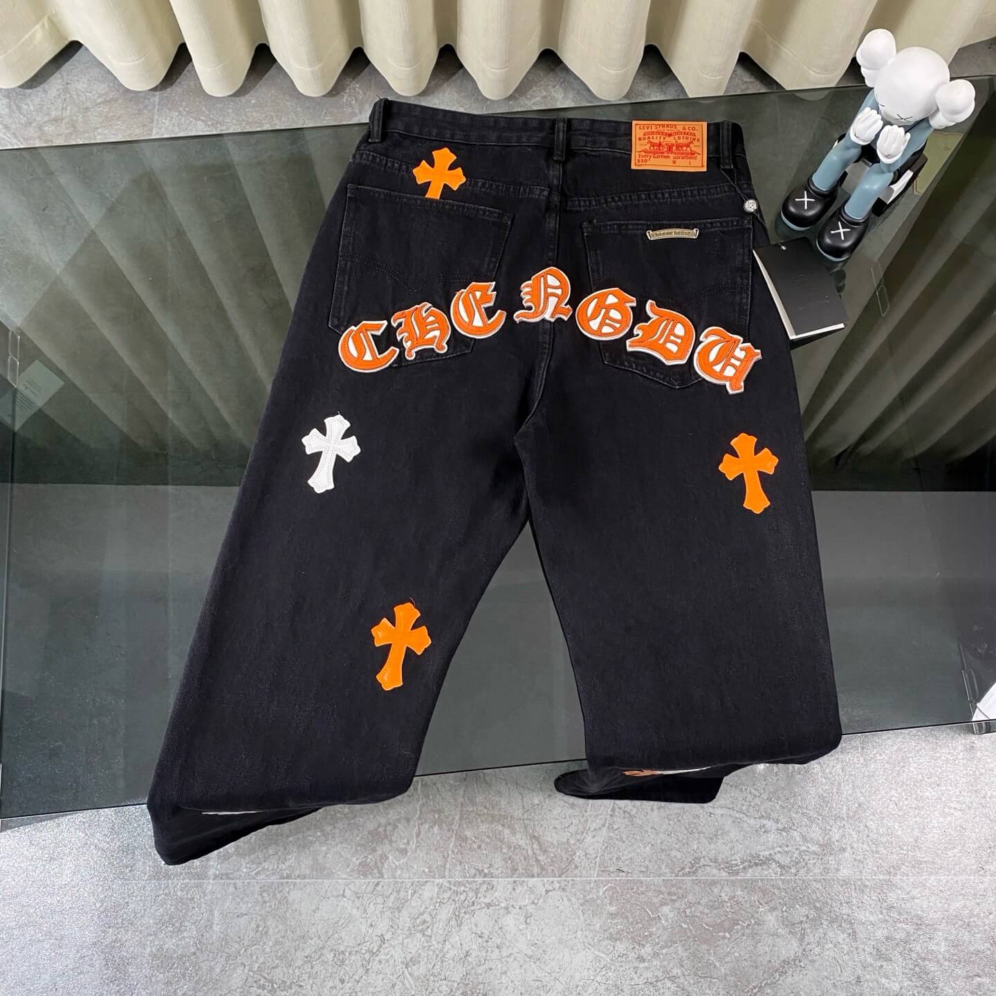 Cross Metal Patch Jeans