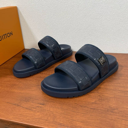 Classic Checkered Casual Slippers