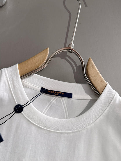 Classic Pattern Embroidery T Shirt